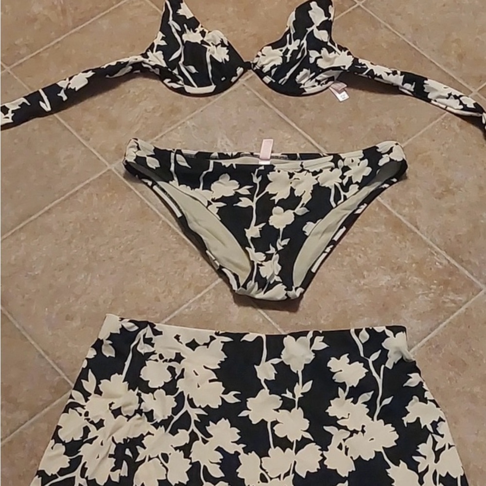 3 pc Victoria secrets swim suit